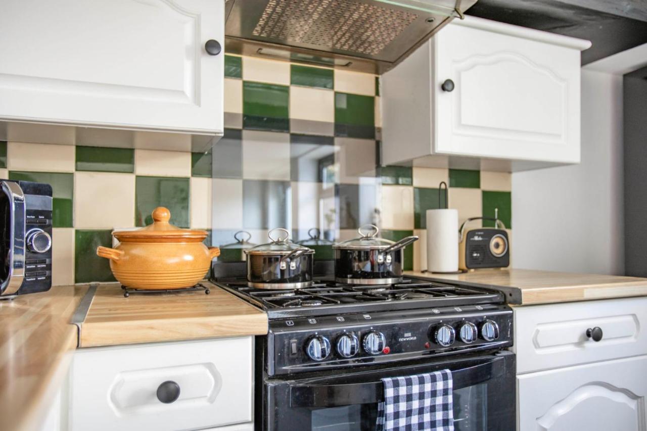 Stunning Character 2Bed Cottage In St Albans Wifi Kültér fotó